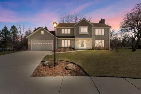 2005 Laurelwood, Waukesha, WI 53186