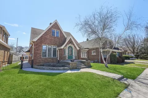 3925 W Forest Home, Milwaukee, WI 53215