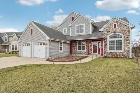 3828 Stillwater, Waukesha, WI 53189