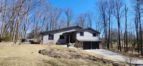 w2160 Debra Court, Charlestown, WI 53014
