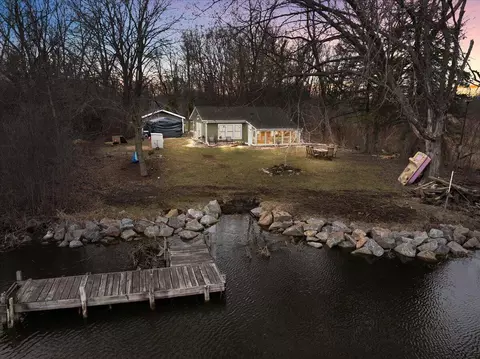 7380 North Shr, Erin, WI 53027