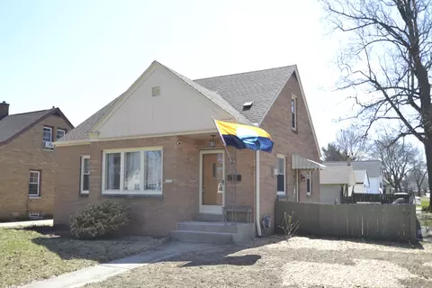 1203 E Crawford, Milwaukee, WI 53207