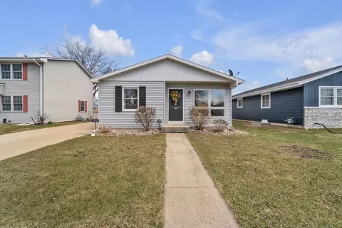 1707 Monroe, Racine, WI 53405