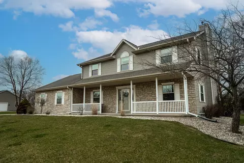 w330n4298 Glen Parc, Nashotah, WI 53058
