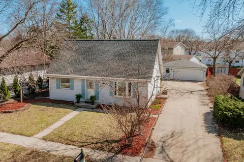 1601 Chestnut, Waukesha, WI 53189