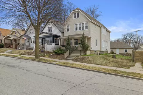 1837 E Hillcrest, Milwaukee, WI 53207