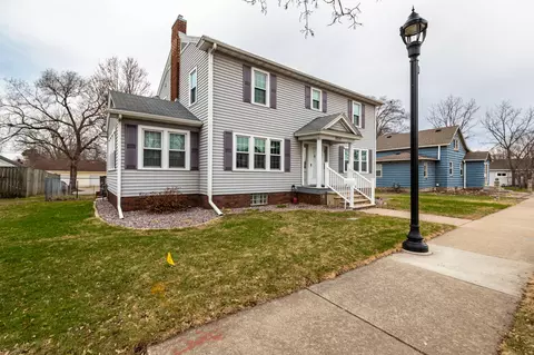 2215 George, La Crosse, WI 54603