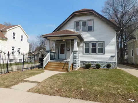 3616 N Vel R Phillips, Milwaukee, WI 53212