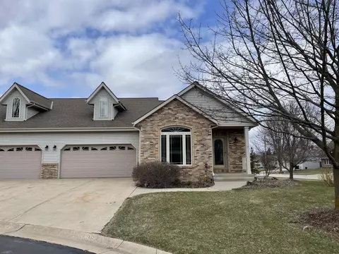 3028 Joshua, West Bend, WI 53095