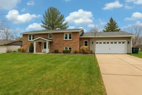 3119 Molly Brown, Howard, WI 54313