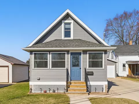2514 Forest, Two Rivers, WI 54241