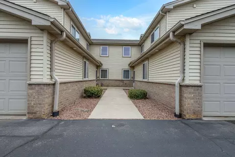 850 Evergreen #3, Hartford, WI 53027