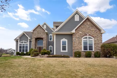 w129n6599 Daylily, Menomonee Falls, WI 53051