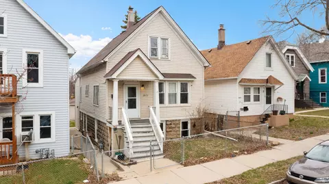 2623 S 7th #A, LOWER, Milwaukee, WI 53215