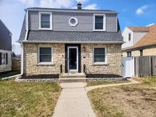 2373 S 54th, West Allis, WI 53219