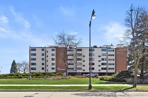 111 11th #2DN, Racine, WI 53403