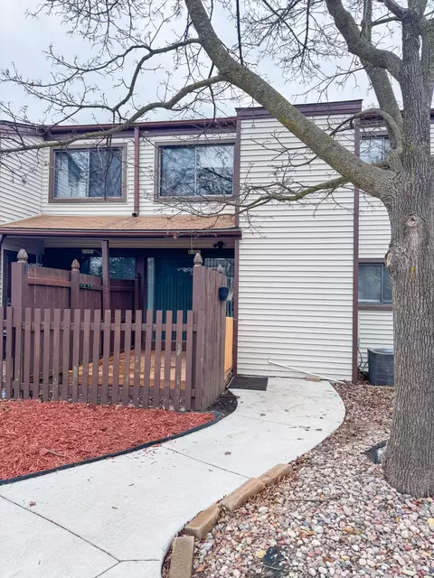 8309 N 107th #G, Milwaukee, WI 53224