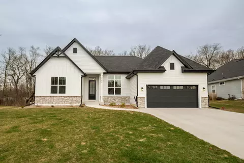 705 Brookview, Wind Point, WI 53402