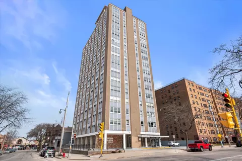 1707 N Prospect #16B, Milwaukee, WI 53202