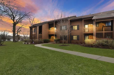 7016 238th #5, Paddock Lake, WI 53168
