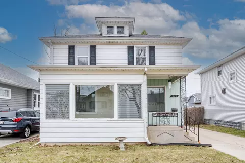 549 Harvey, Racine, WI 53405