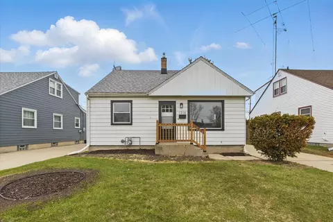 1316 Blake, South Milwaukee, WI 53172