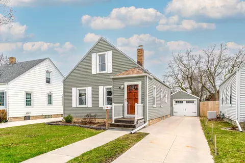 7115 33rd, Kenosha, WI 53142