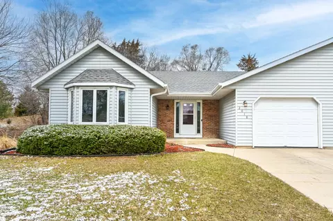 2018 Hilltop, West Bend, WI 53095