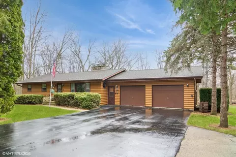 w10612 Hickory Lane, Fox Lake, WI 53933