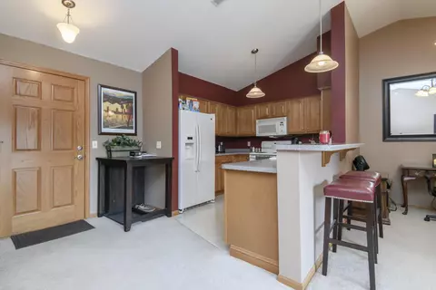 520 Windstone #301, Hartland, WI 53029