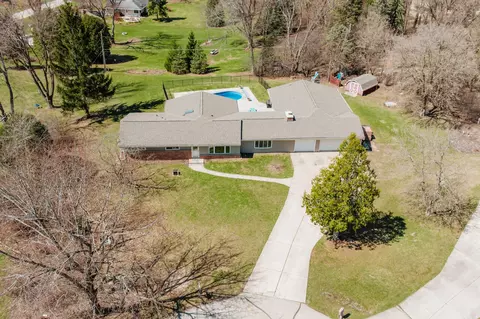 2985 Emery, Brookfield, WI 53005