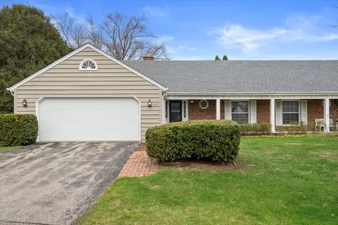 934 W Shaker, Mequon, WI 53092