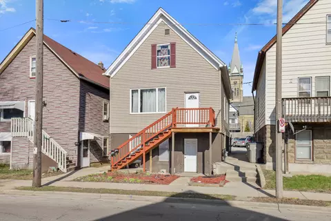 2380 S 16th, Milwaukee, WI 53215