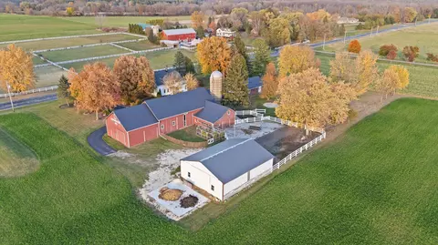 835 Western, Jackson, WI 53012