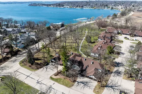 37 Willabay #A, Williams Bay, WI 53191