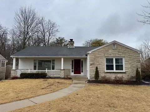 715 N 117th, Wauwatosa, WI 53226