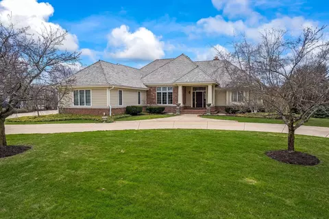 903 N Bluespruce, Hartland, WI 53029