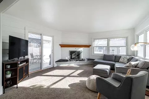 4418 N 107th, Wauwatosa, WI 53225
