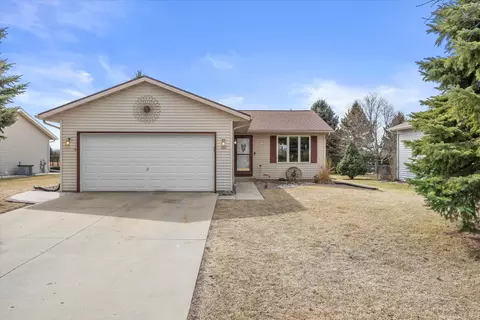 531 Foxtail, Hartford, WI 53027