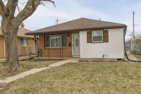 5756 N 98th, Milwaukee, WI 53225