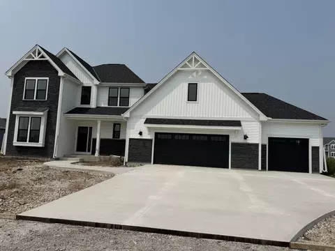 1704 Whalen, Oconomowoc, WI 53066
