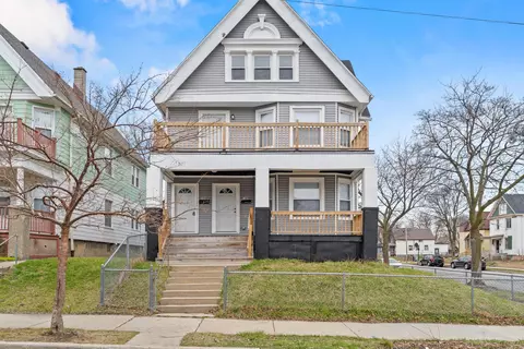 102 W Auer, Milwaukee, WI 53212