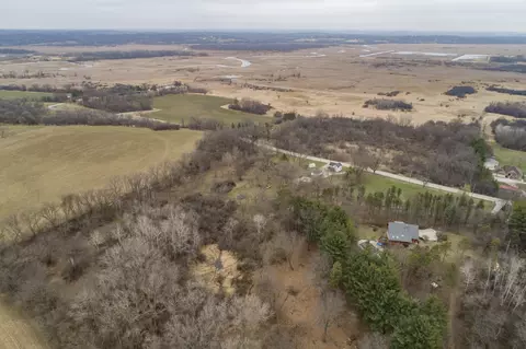 s66w28320 River, Mukwonago, WI 53189