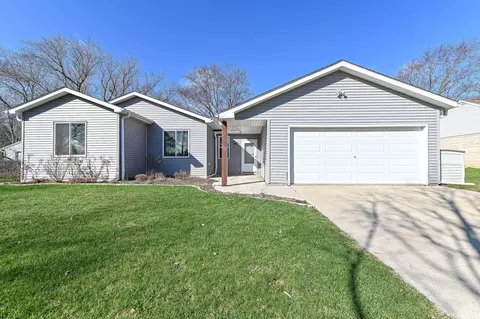 3213 S Wollmer, West Allis, WI 53227