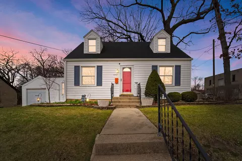 442 Blaine, Racine, WI 53405