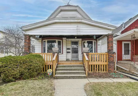 1646 S 82nd #1648, West Allis, WI 53214