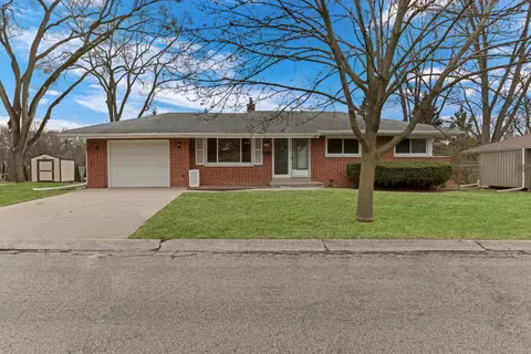 5403 Olympia, Greendale, WI 53129