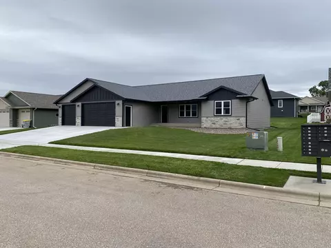 601 Grand Mdw, Holmen, WI 54636