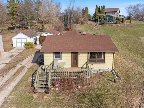 118 Madison, Cascade, WI 53011