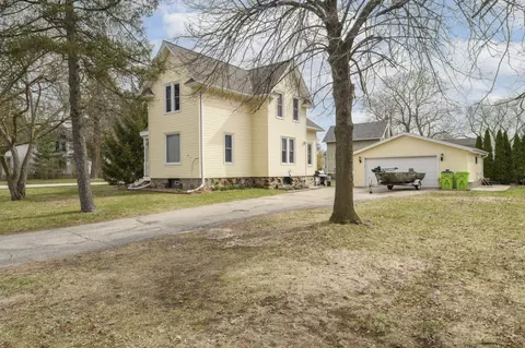 206 S Main, Dousman, WI 53118